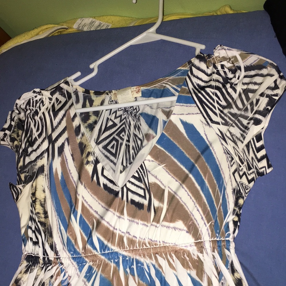 Short sleeve v neck white,blue,black, brown dress